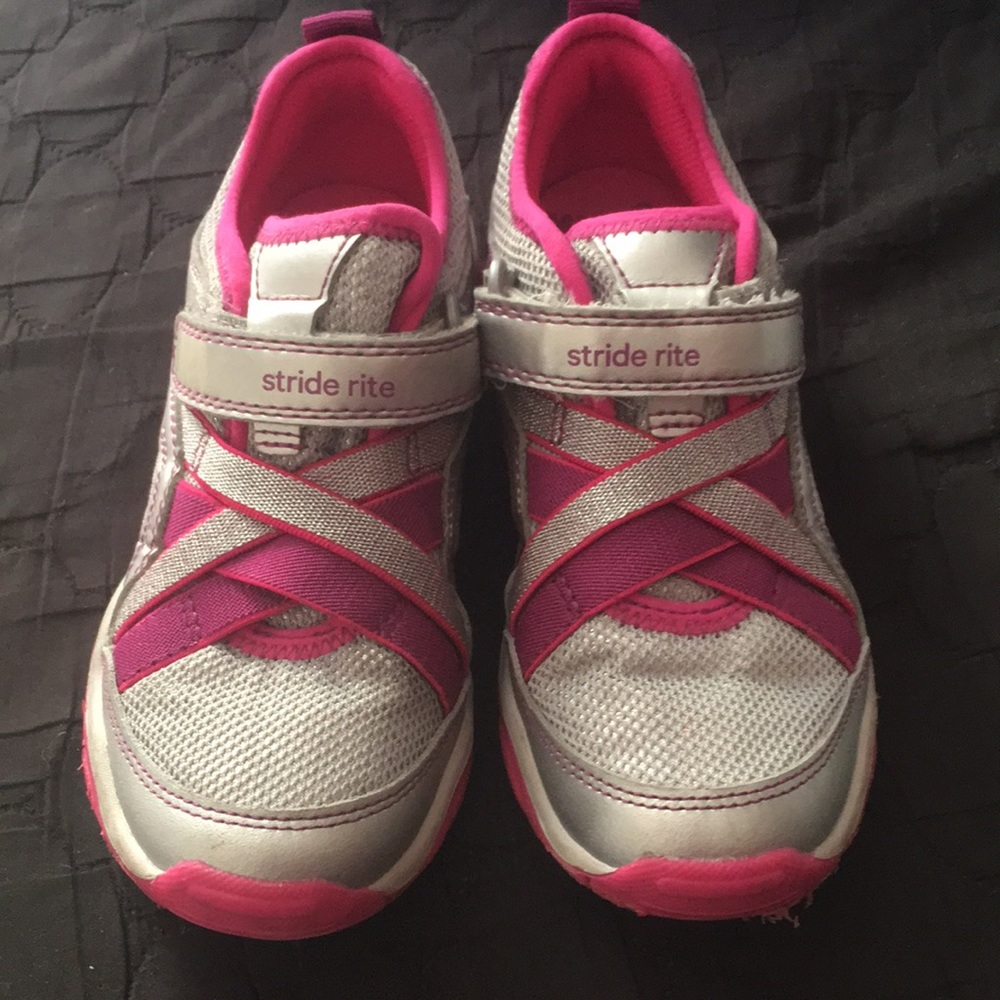 LAST CALL: Stride Rite size 1 sneakers VGUC